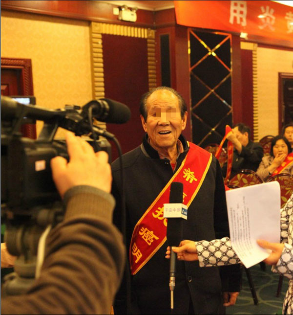 河南电视台政法频道节目主持人采访康复明星
