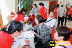 13年前，医生还对她说，“ 做了手术，也就活两、三年 ”
