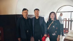 “一个人开车3000公里去新疆”，不敢想他是癌症病人！